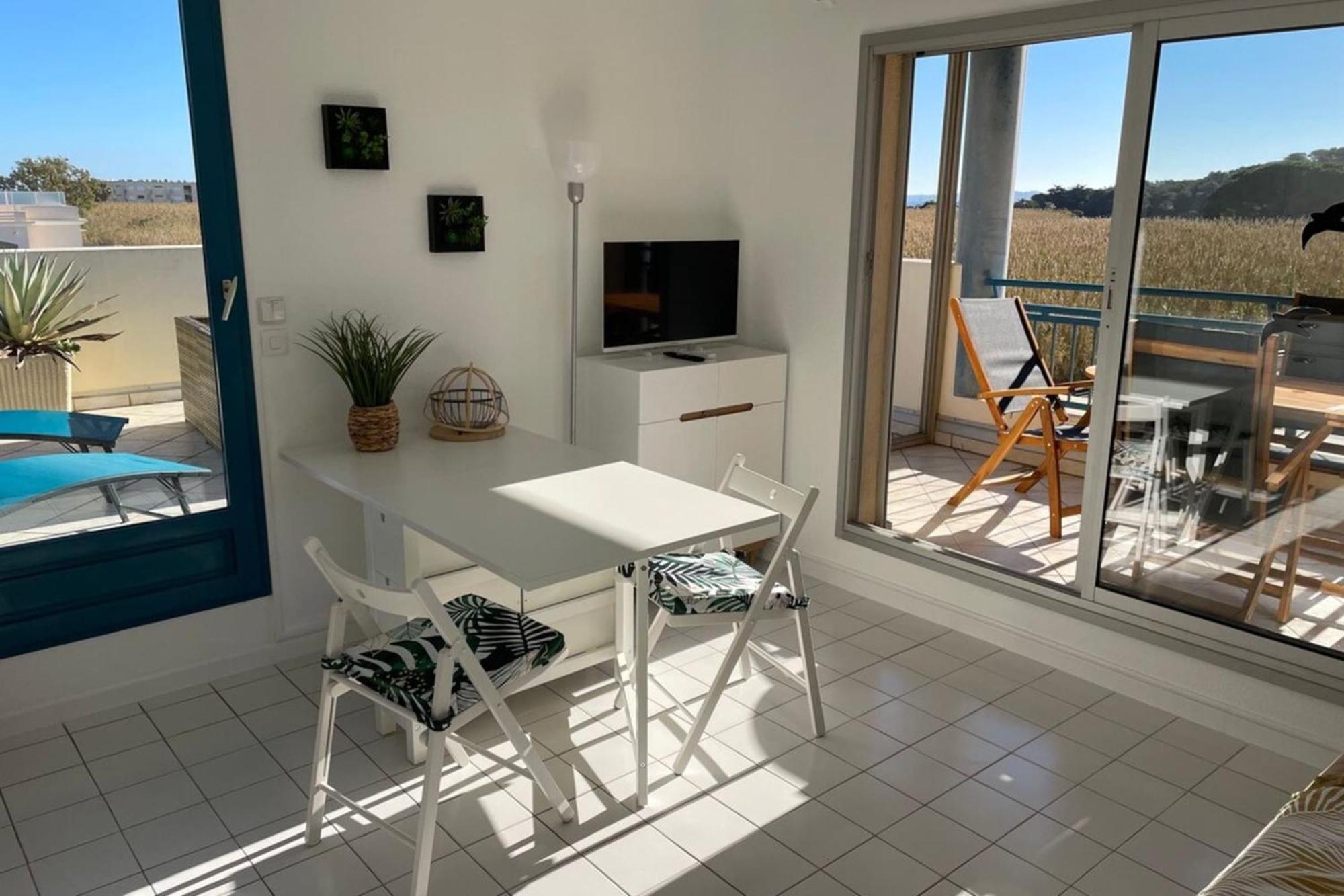 Domaine D'Azur - Renovated 1Br With Terrace Pool & Garage Apartment Льо Лаванду Екстериор снимка